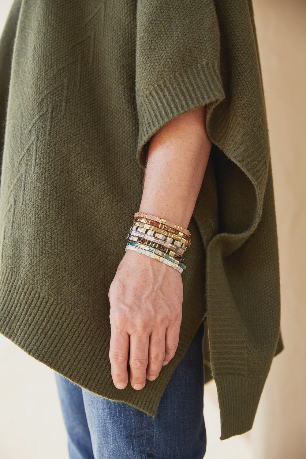 Aura Wristlet W24 - Image 2
