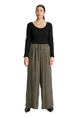 Calista Pant / Pampas